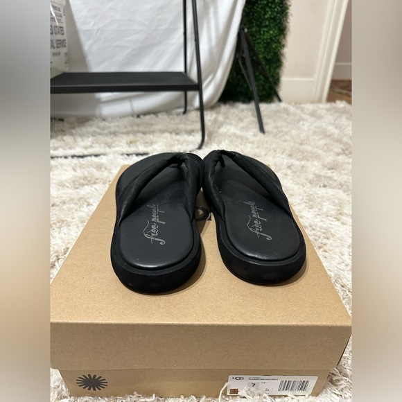 ❤️COPY - Free People Wonderland Thong Sandal - Picture 9 of 11